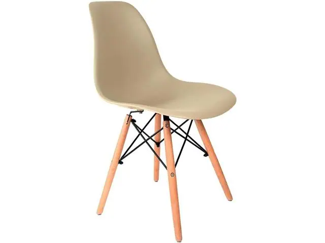 Cadeira Eames em PP Pé DSW Madeira Fendi 1 Unidade