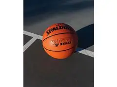 Bola De Basquete Spalding Varsity TF-150 C-SELO Tamanho 7 - 5