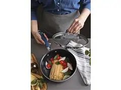 Frigideira Funda com Tampa Tramontina Romagna em Aço Inox 3,1 L - 3