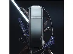 Carolina Herrera 212 VIP Black Elixir Eau de Parfum 100ml - 4