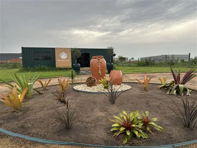 PROJETO E EXECUÇÃO DE PAISAGISMO - 1